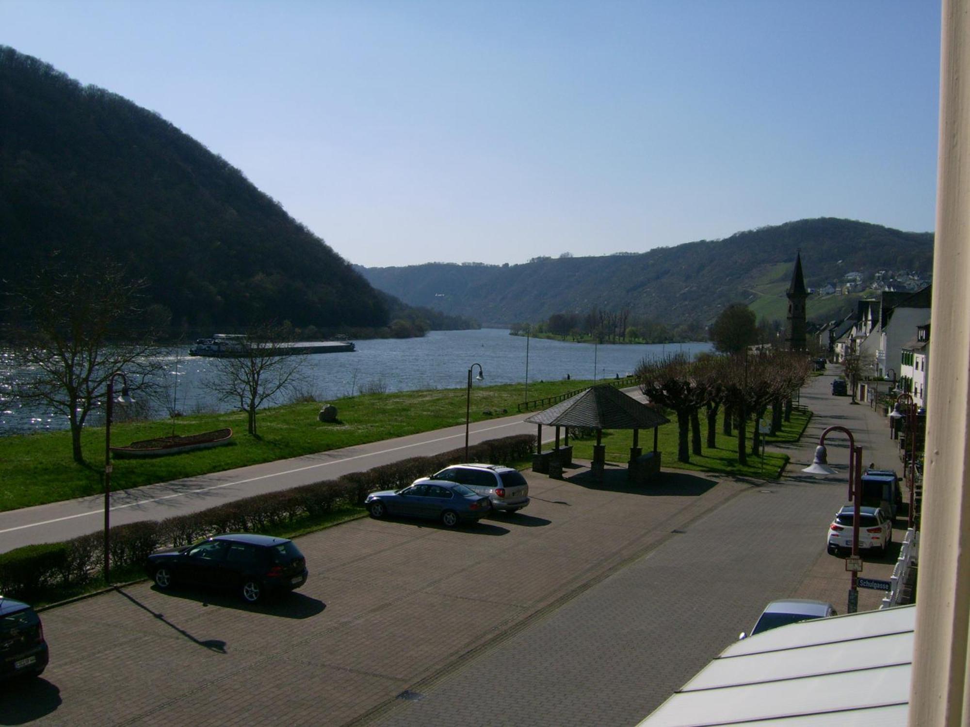 Gasthaus Zur Traube Hatzenport المظهر الخارجي الصورة
